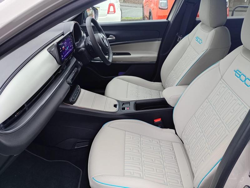 Used Fiat 600 2025 for sale - 76931207: Photo 20