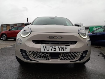 Used Fiat 600 2025 for sale - 76931207: Photo