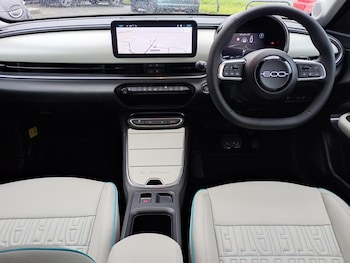 Used Fiat 600 2025 for sale - 76931207: Photo