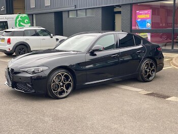 Used Alfa Romeo Giulia undefined for sale - 78001087: Photo