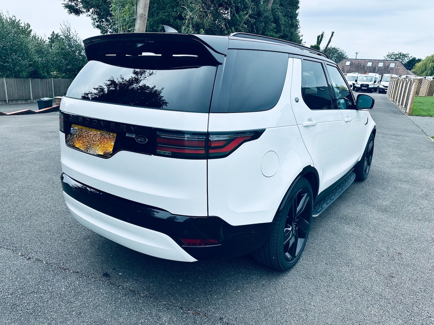 Used Land Rover Discovery 2023 for sale - 76355266: Photo 5