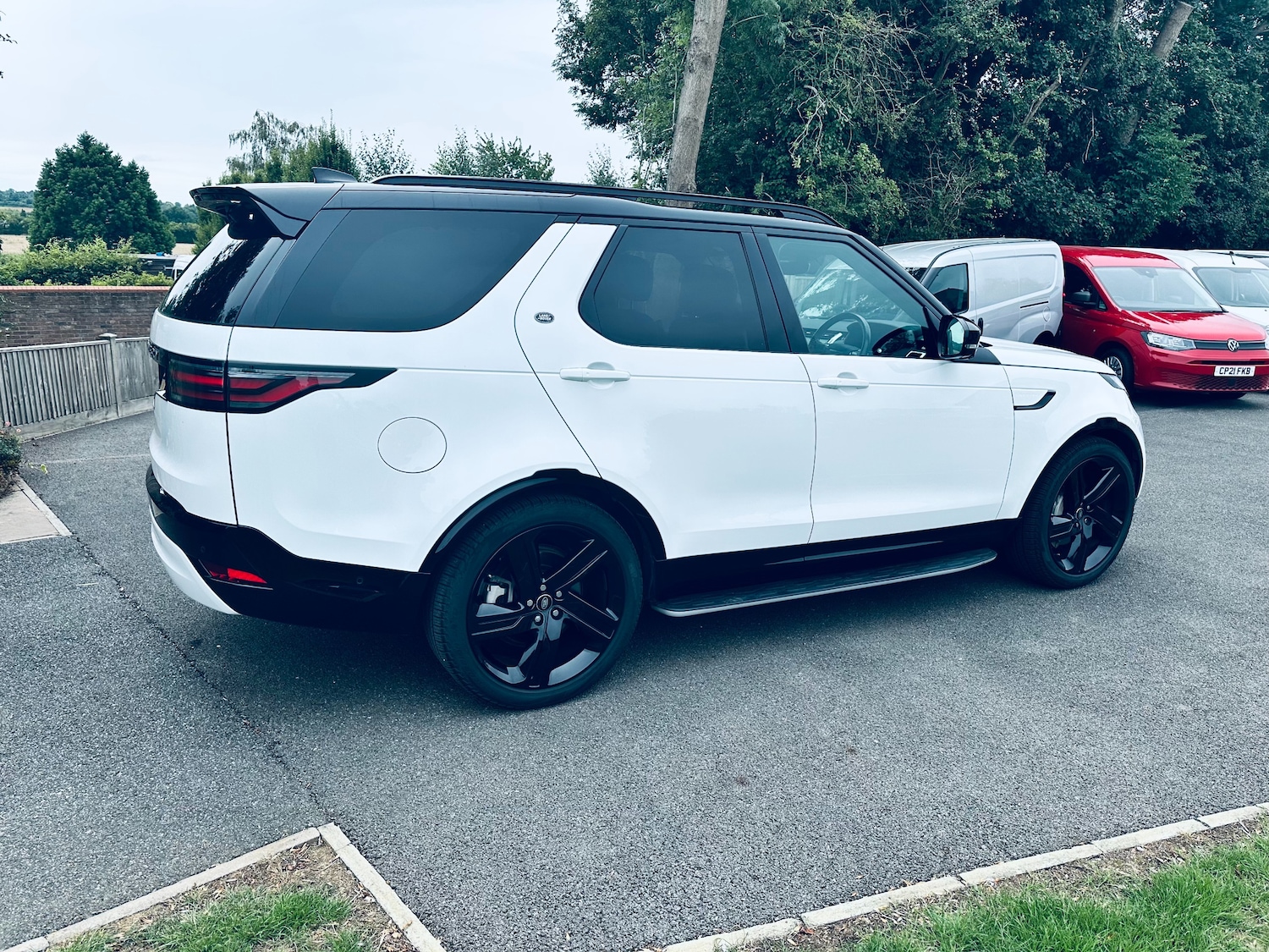 Used Land Rover Discovery 2023 for sale - 76355266: Photo 8