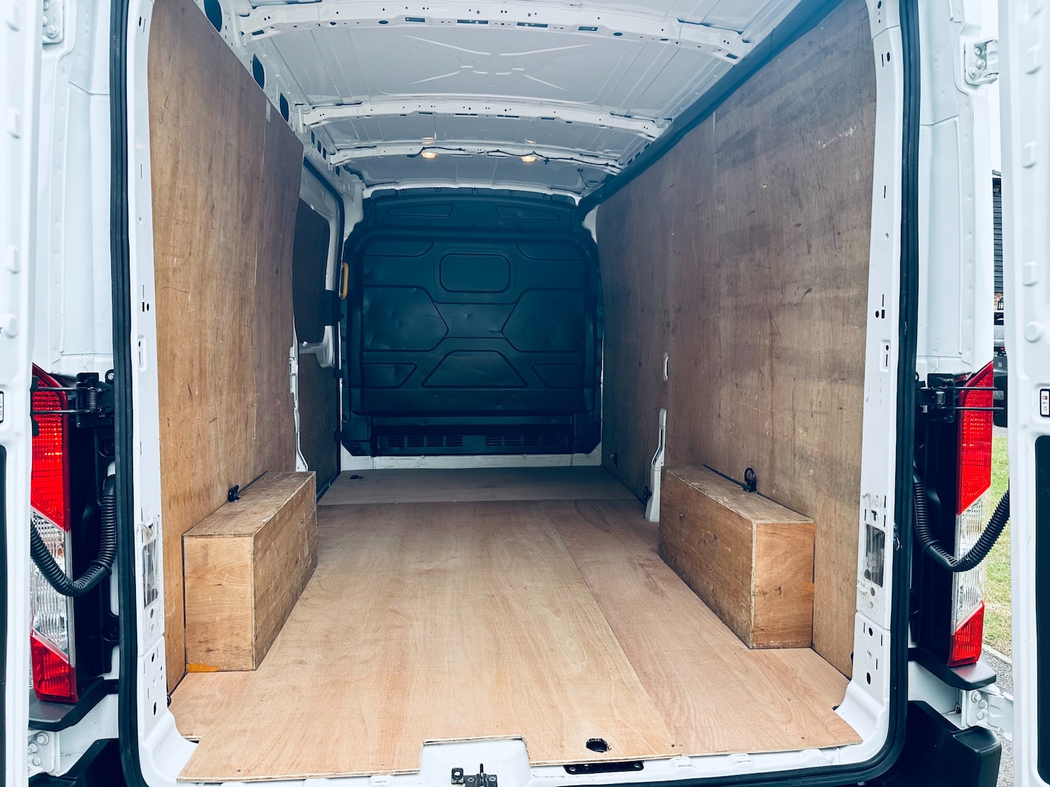 Used Ford Transit 2024 for sale - 76355262: Photo 11