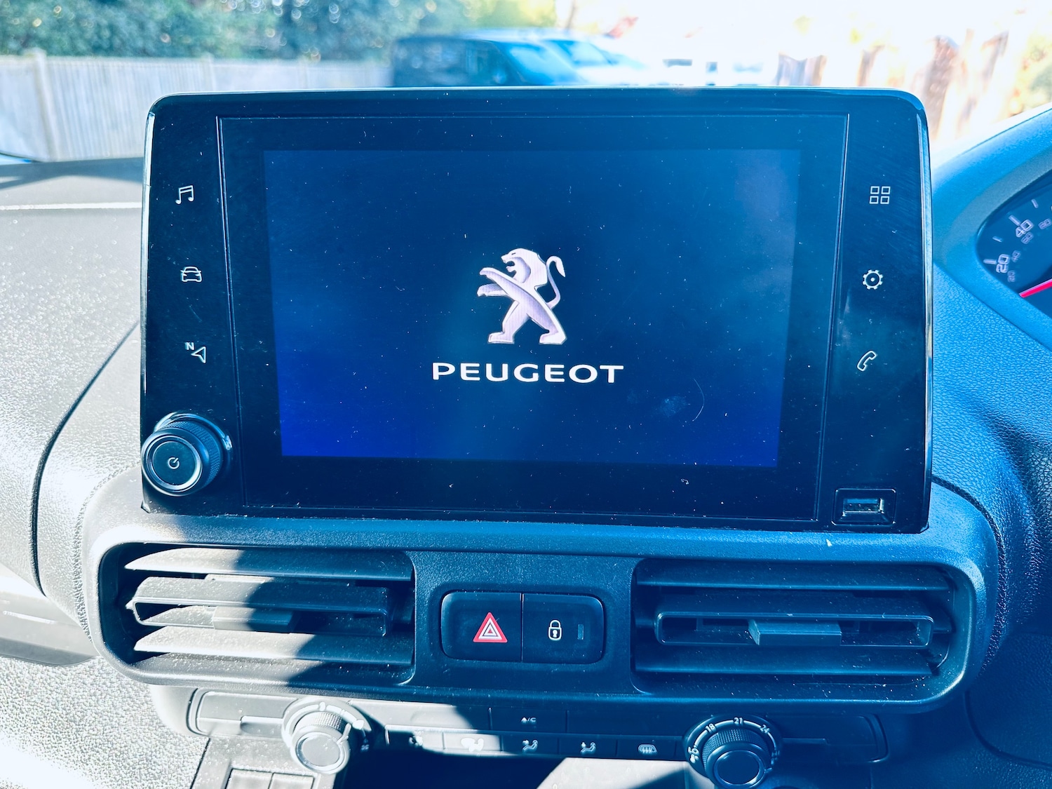 Used Peugeot Partner 2023 for sale - 76355247: Photo 11