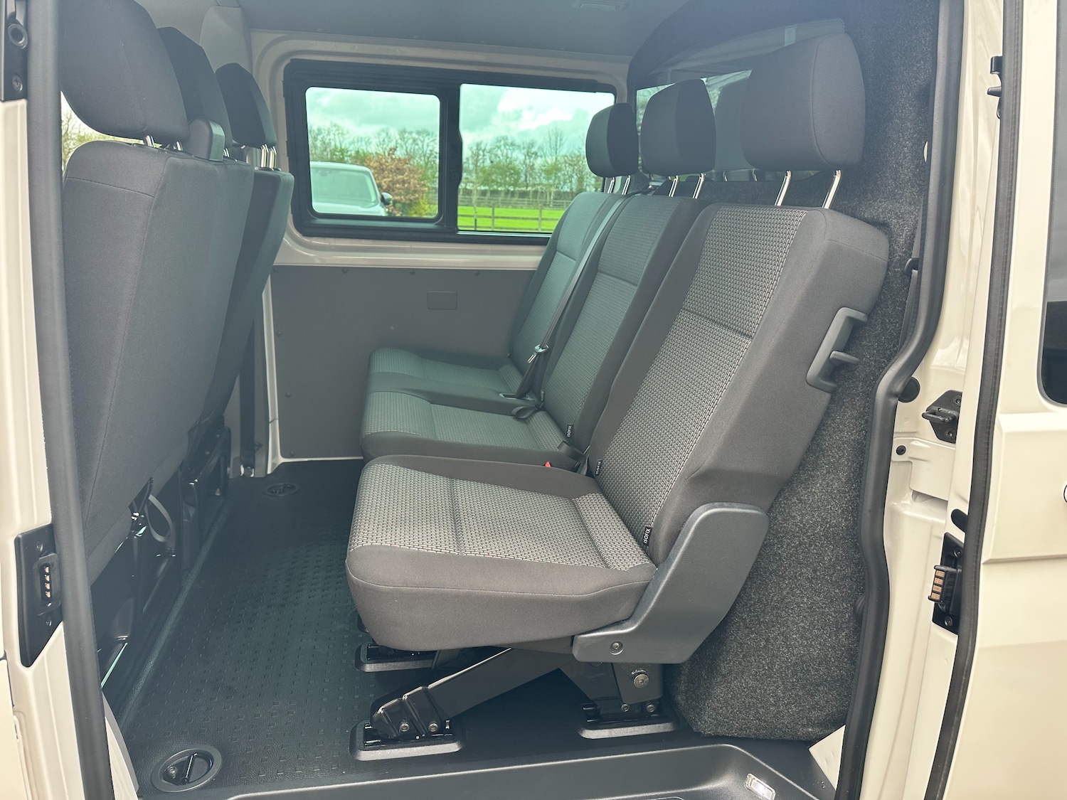 Used Volkswagen Transporter 2024 for sale - 77820087: Photo 11