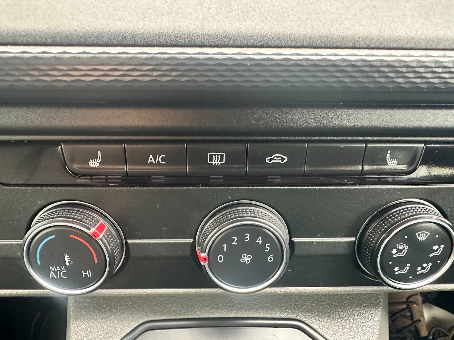 Used Volkswagen Transporter 2024 for sale - 77820087: Photo 22