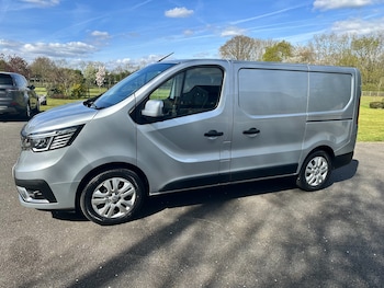 Used Renault Trafic 2023 for sale - 78201536: Photo