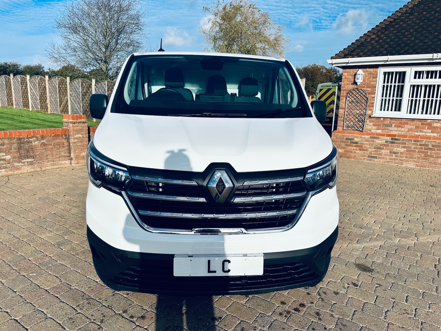 Used Renault Trafic 2023 for sale - 76355261: Photo 2