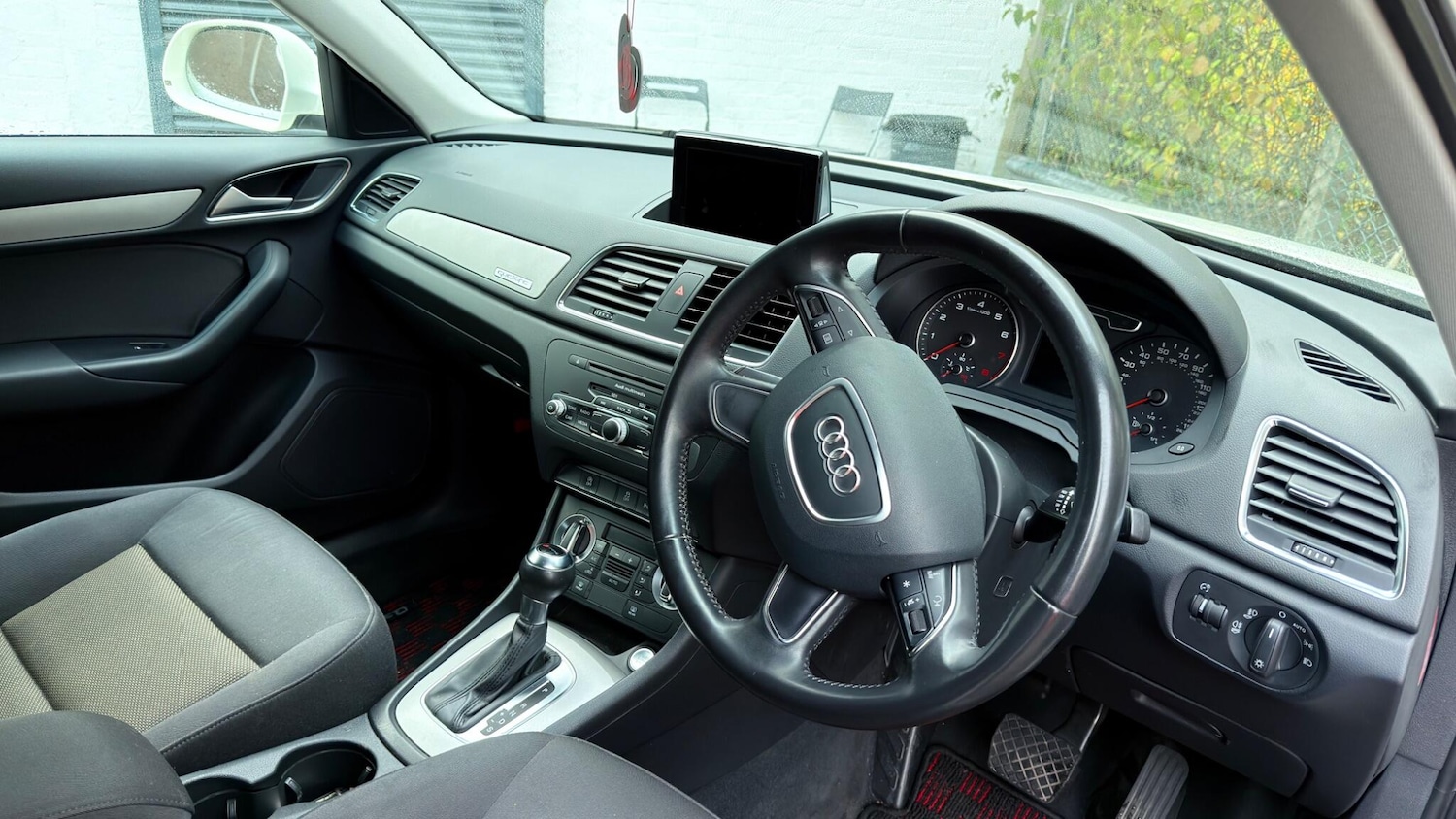 Used Audi Q3 for sale - 76993534: Photo 19