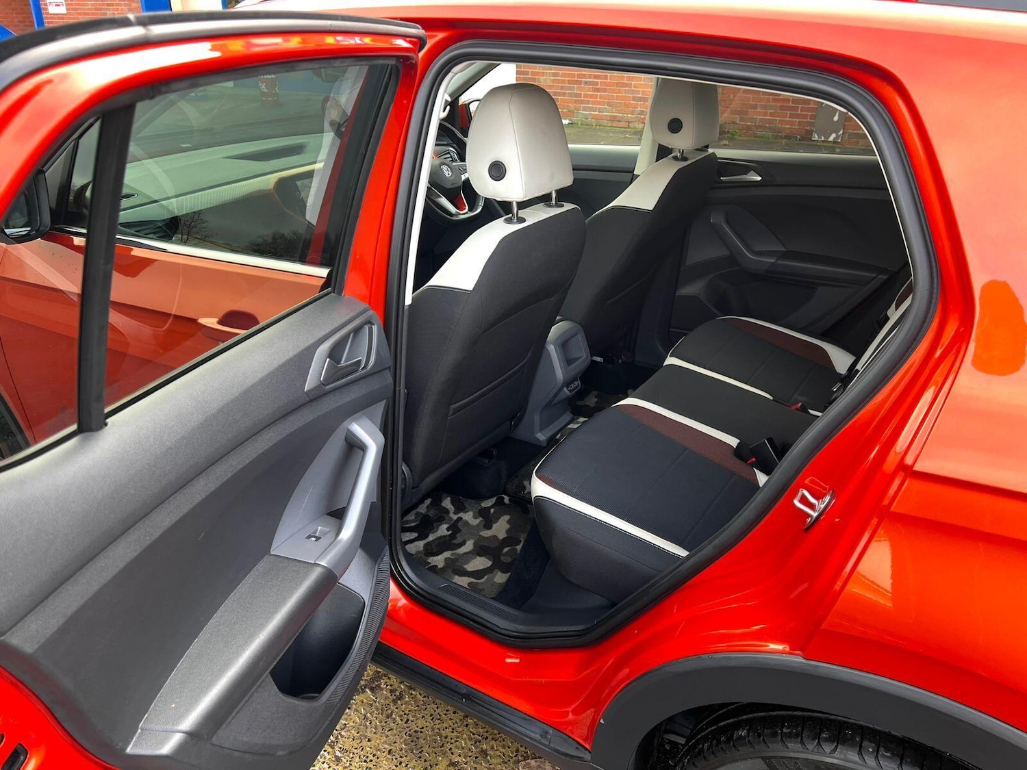 Used Volkswagen T-Cross for sale - 77229388: Photo 18