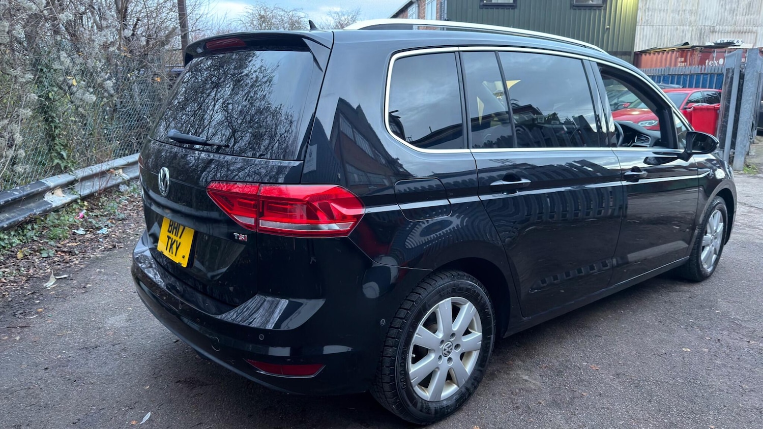 Used Volkswagen Touran 2025 for sale - 77053981: Photo 11