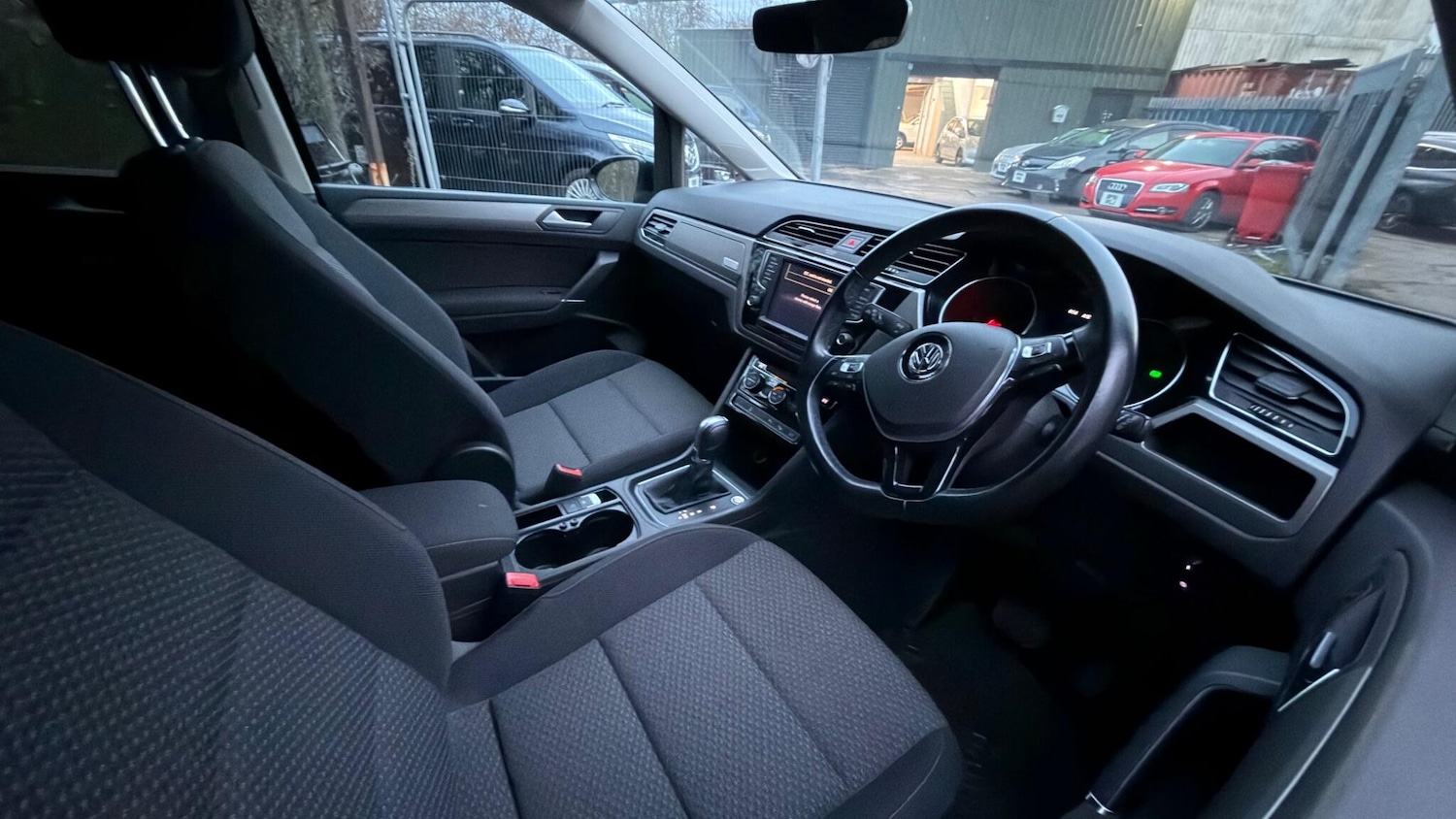 Used Volkswagen Touran 2025 for sale - 77053981: Photo 15