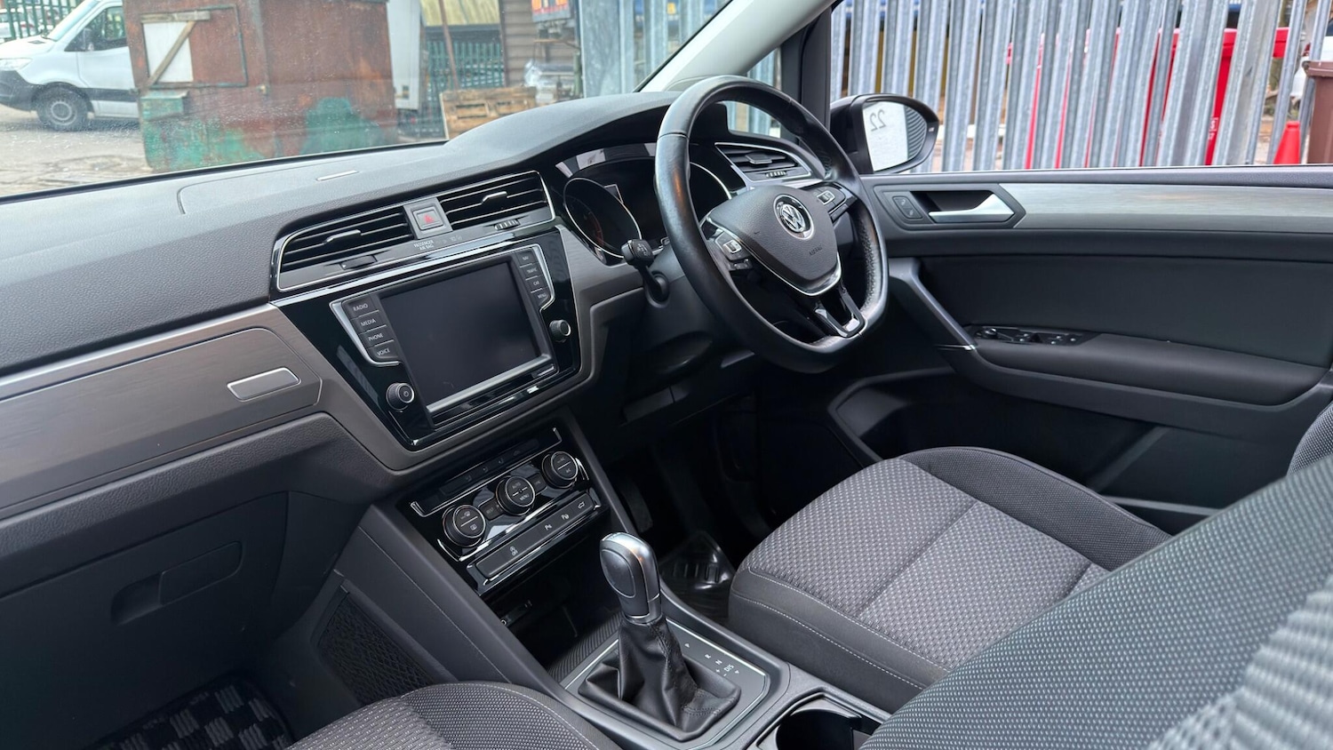 Used Volkswagen Touran 2025 for sale - 77053981: Photo 16