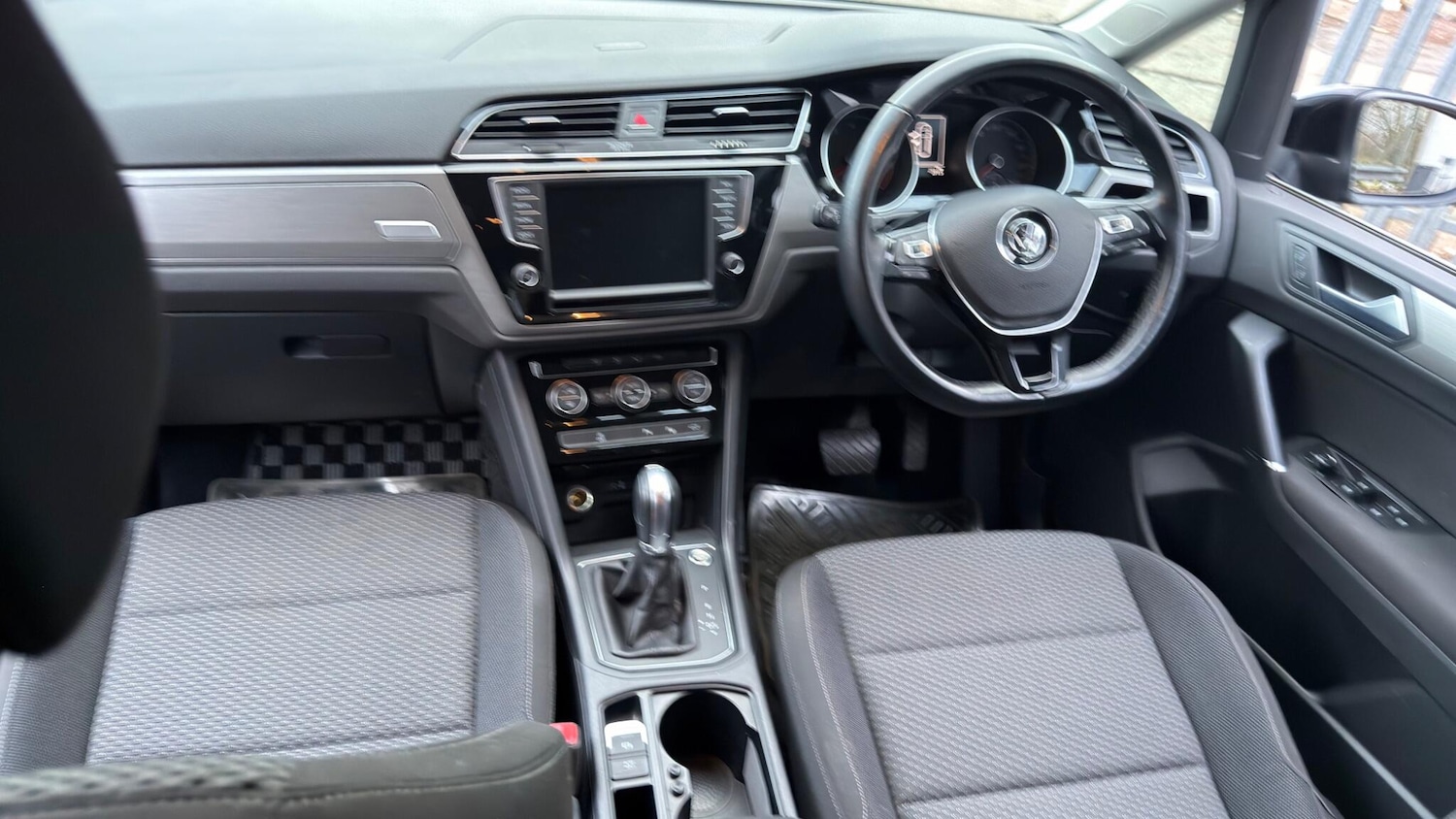 Used Volkswagen Touran 2025 for sale - 77053981: Photo 17