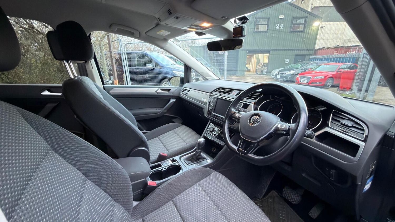 Used Volkswagen Touran 2025 for sale - 77053981: Photo 19