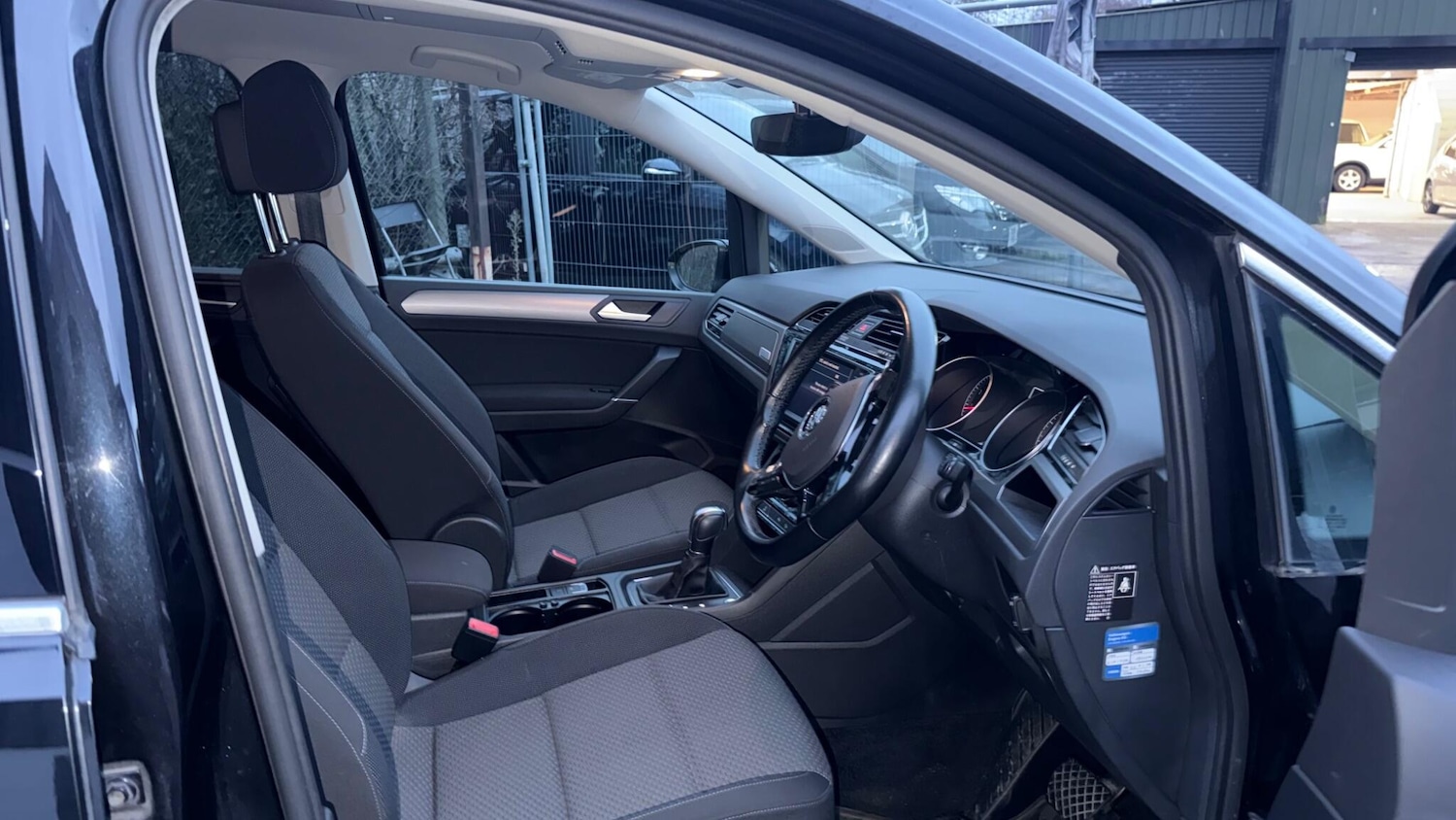 Used Volkswagen Touran 2025 for sale - 77053981: Photo 20