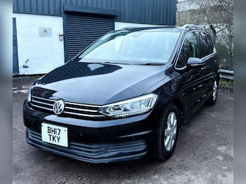 Used Volkswagen Touran 2017 for sale - 77053981: Photo