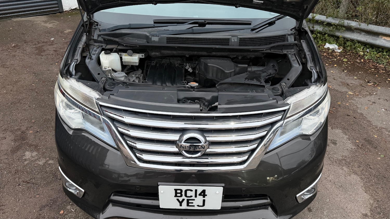Used Nissan Serena 2014 for sale - 77992060: Photo 17