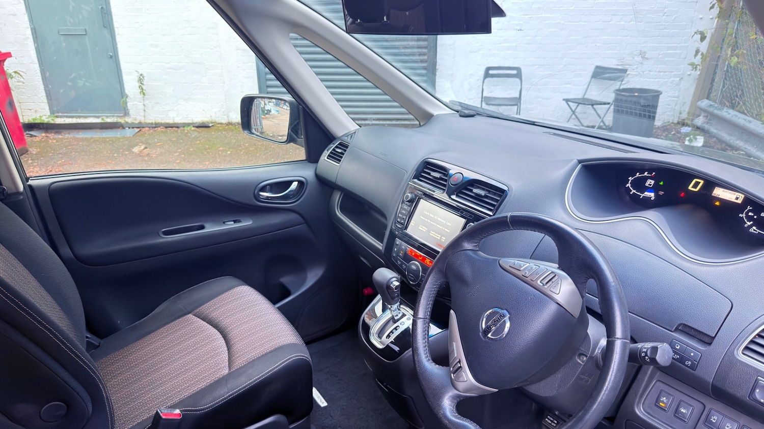 Used Nissan Serena 2014 for sale - 77992060: Photo 19