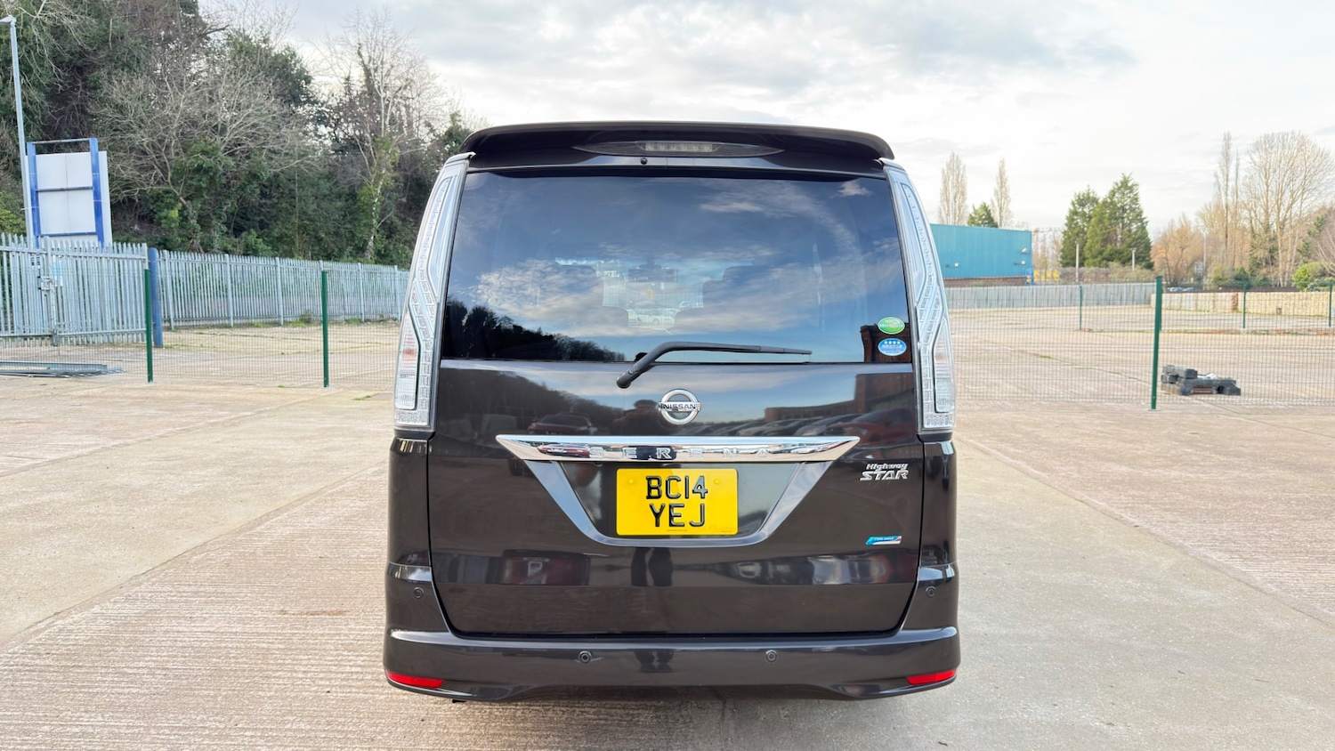 Used Nissan Serena 2014 for sale - 77992060: Photo 6