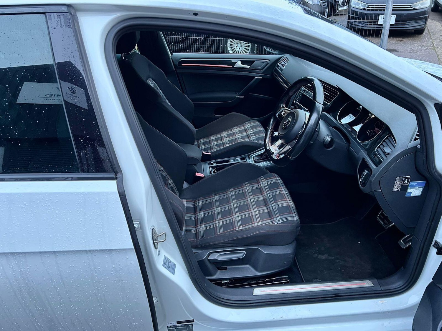 Used Volkswagen Golf for sale - 77215672: Photo 17