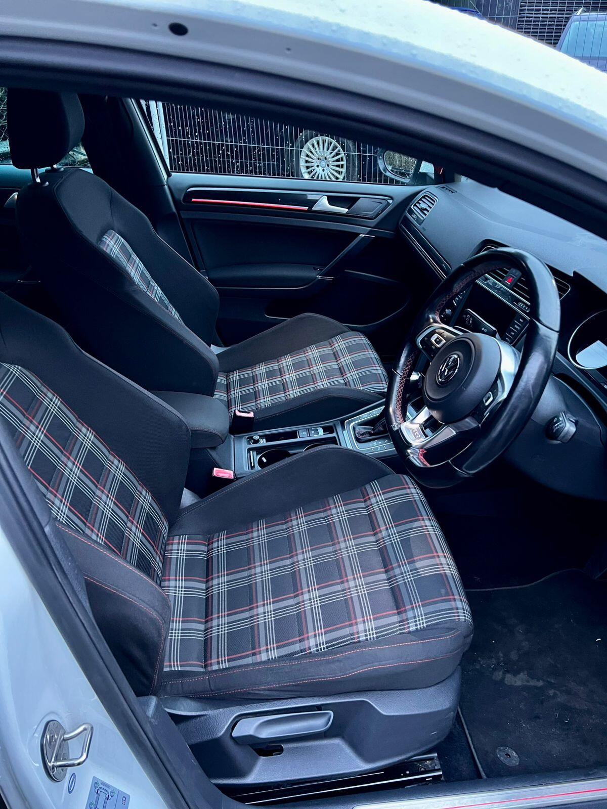 Used Volkswagen Golf for sale - 77215672: Photo 18