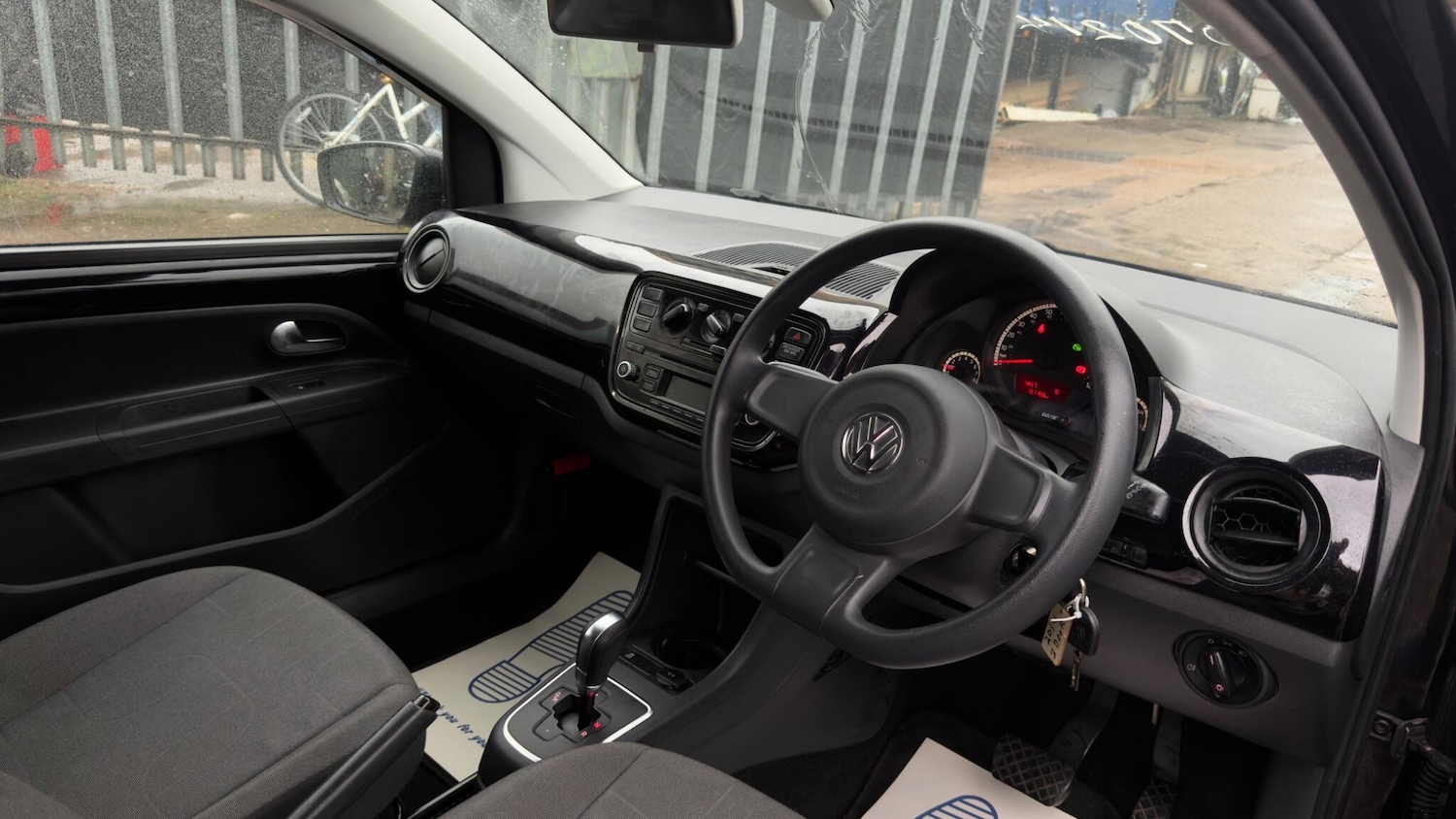 Used Volkswagen up! for sale - 76969787: Photo 19