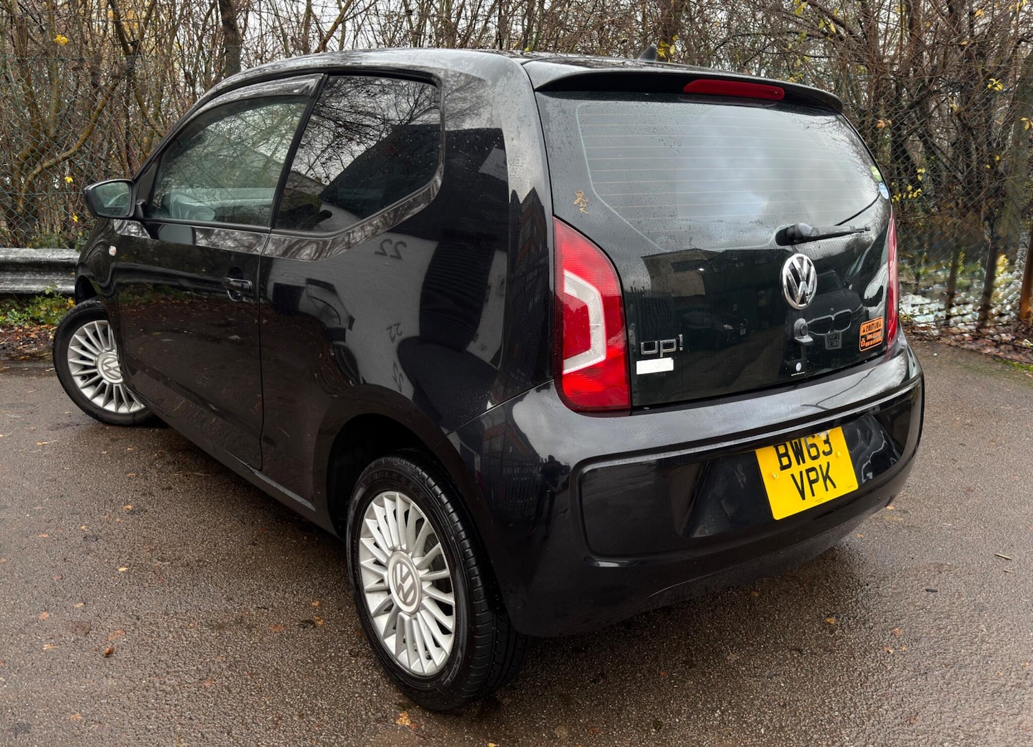 Used Volkswagen up! for sale - 76969787: Photo 2