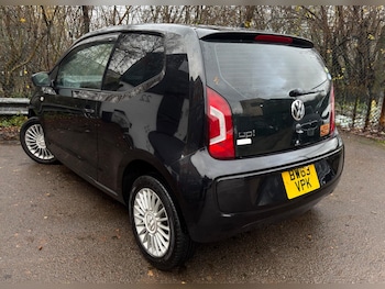 Used Volkswagen up! 2014 for sale - 76969787: Photo