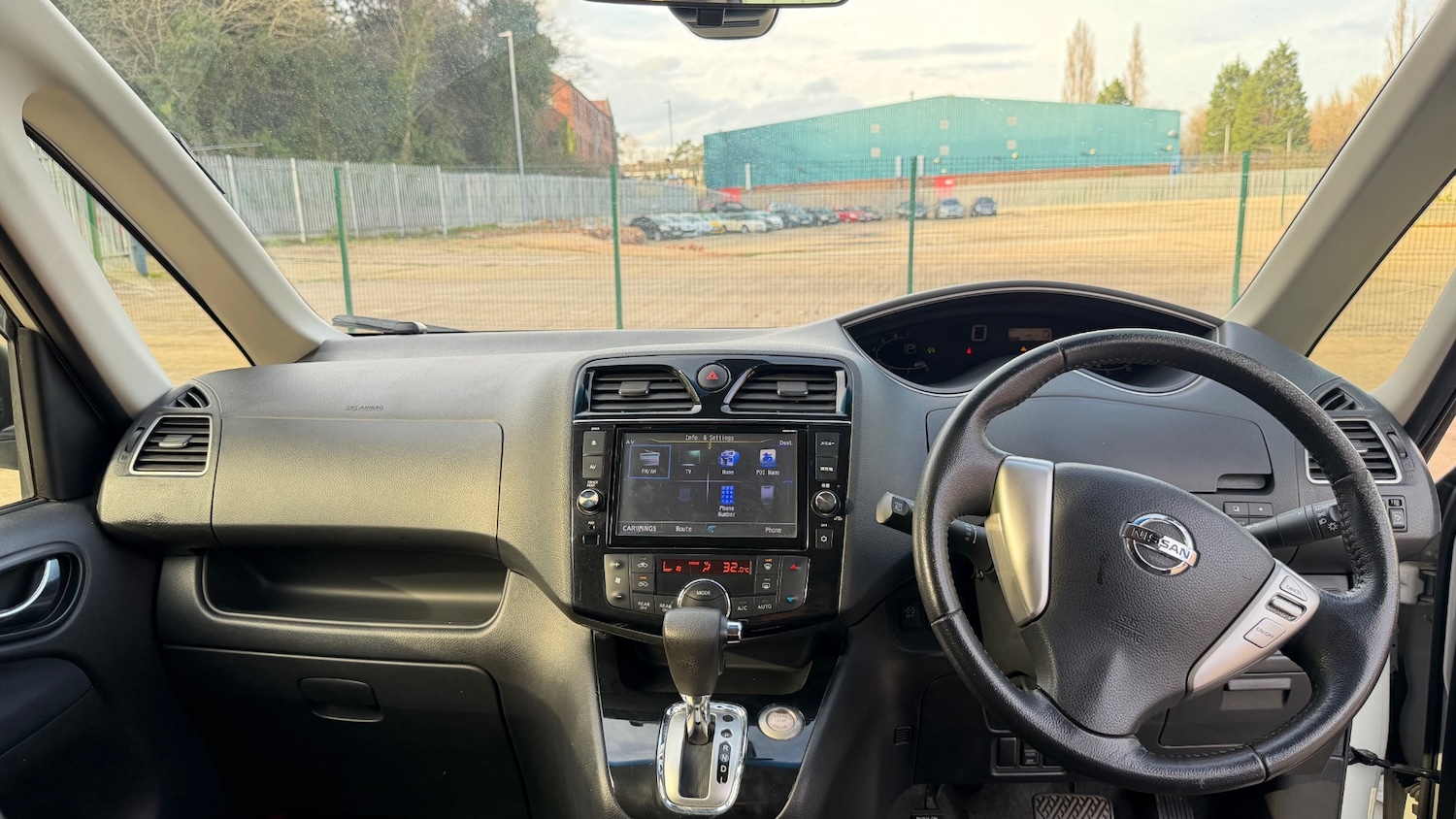 Used Nissan Serena 2025 for sale - 77992823: Photo 13