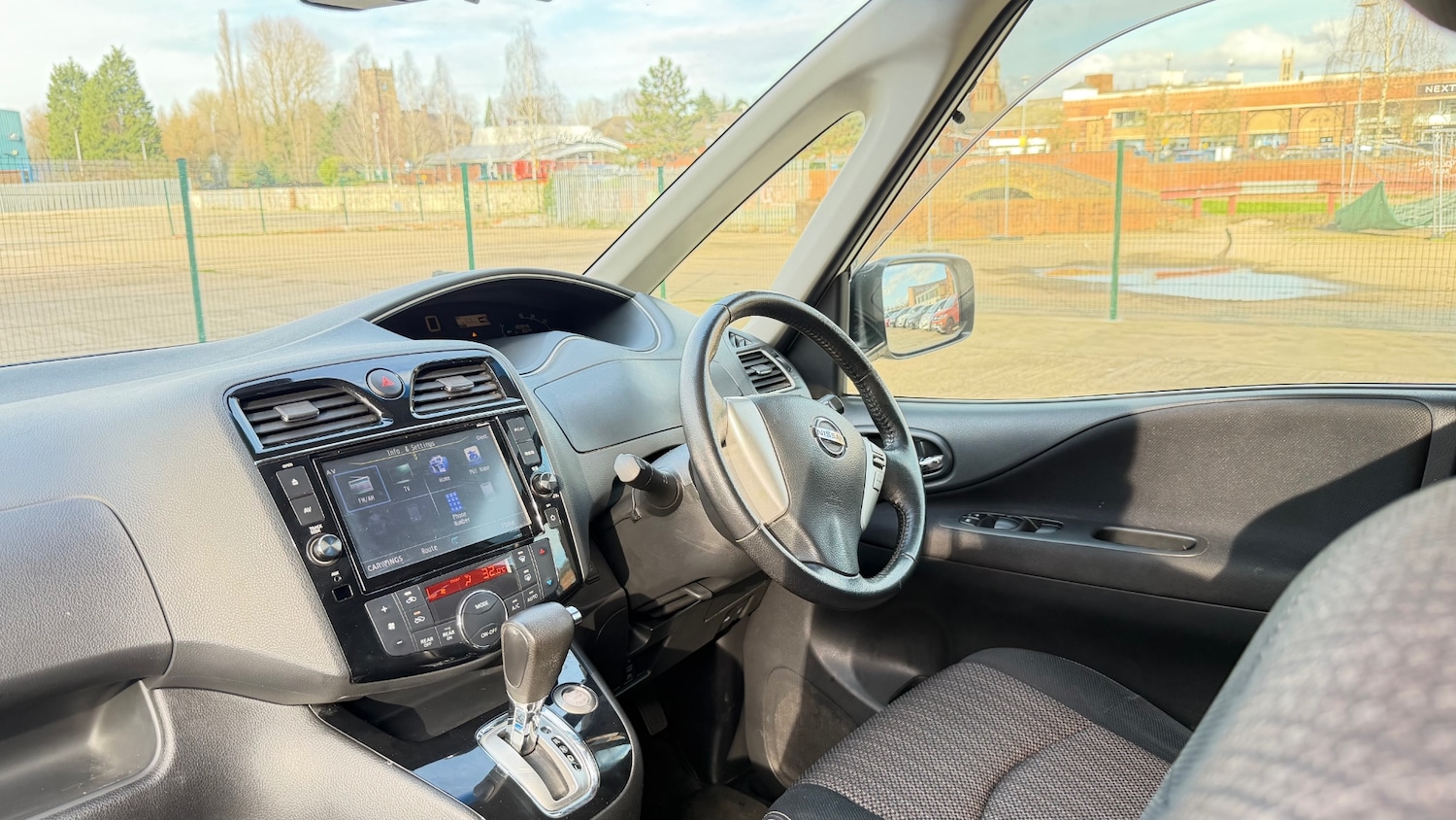 Used Nissan Serena 2025 for sale - 77992823: Photo 9