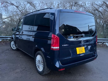 Used Mercedes-Benz Viano 2015 for sale - 76989620: Photo