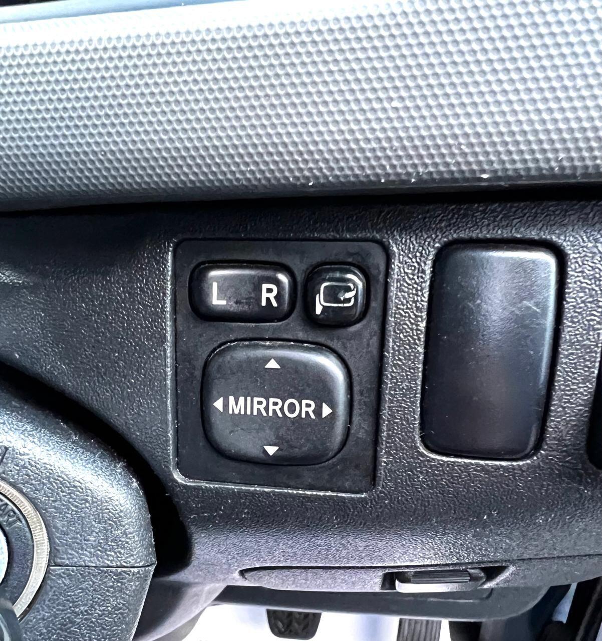 Used Toyota HiAce for sale - 77238028: Photo 22