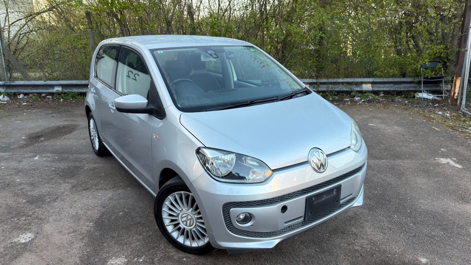 Used Volkswagen up! 2015 for sale - 78060741: Photo 1