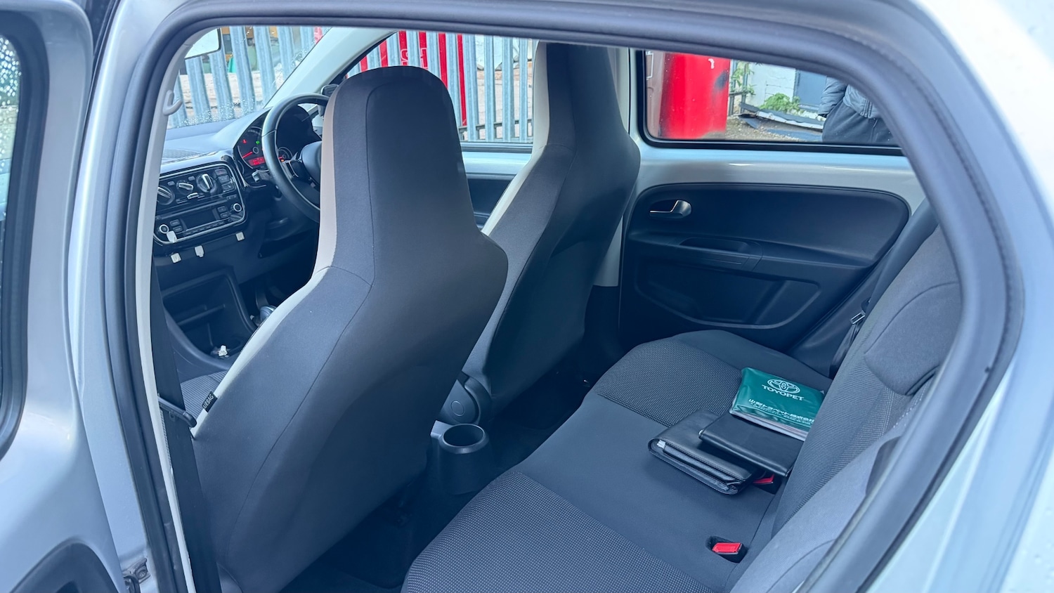 Used Volkswagen up! 2015 for sale - 78060741: Photo 12