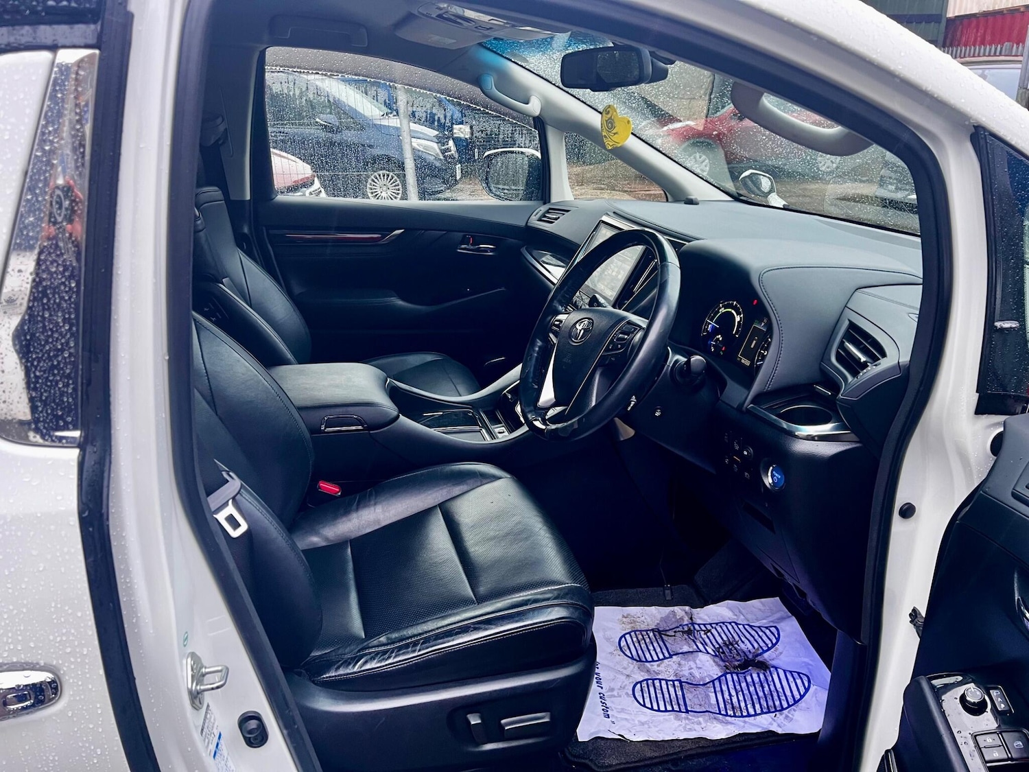 Used Toyota Vellfire 2026 for sale - 77612313: Photo 12