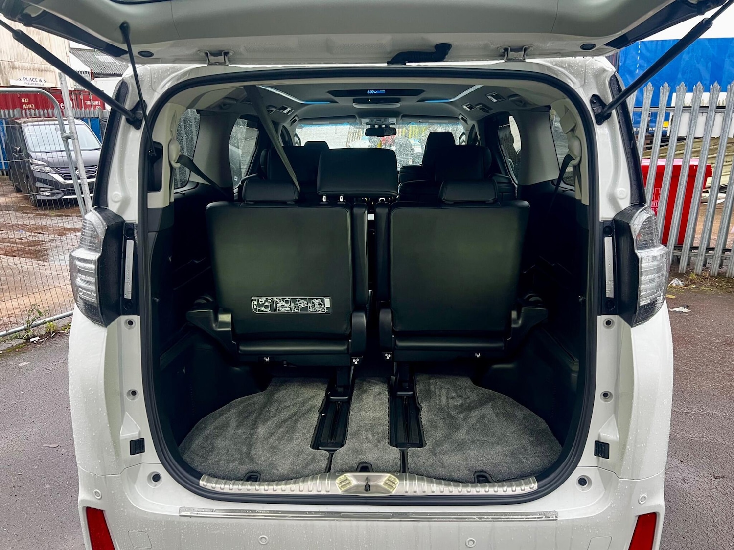 Used Toyota Vellfire 2026 for sale - 77612313: Photo 24