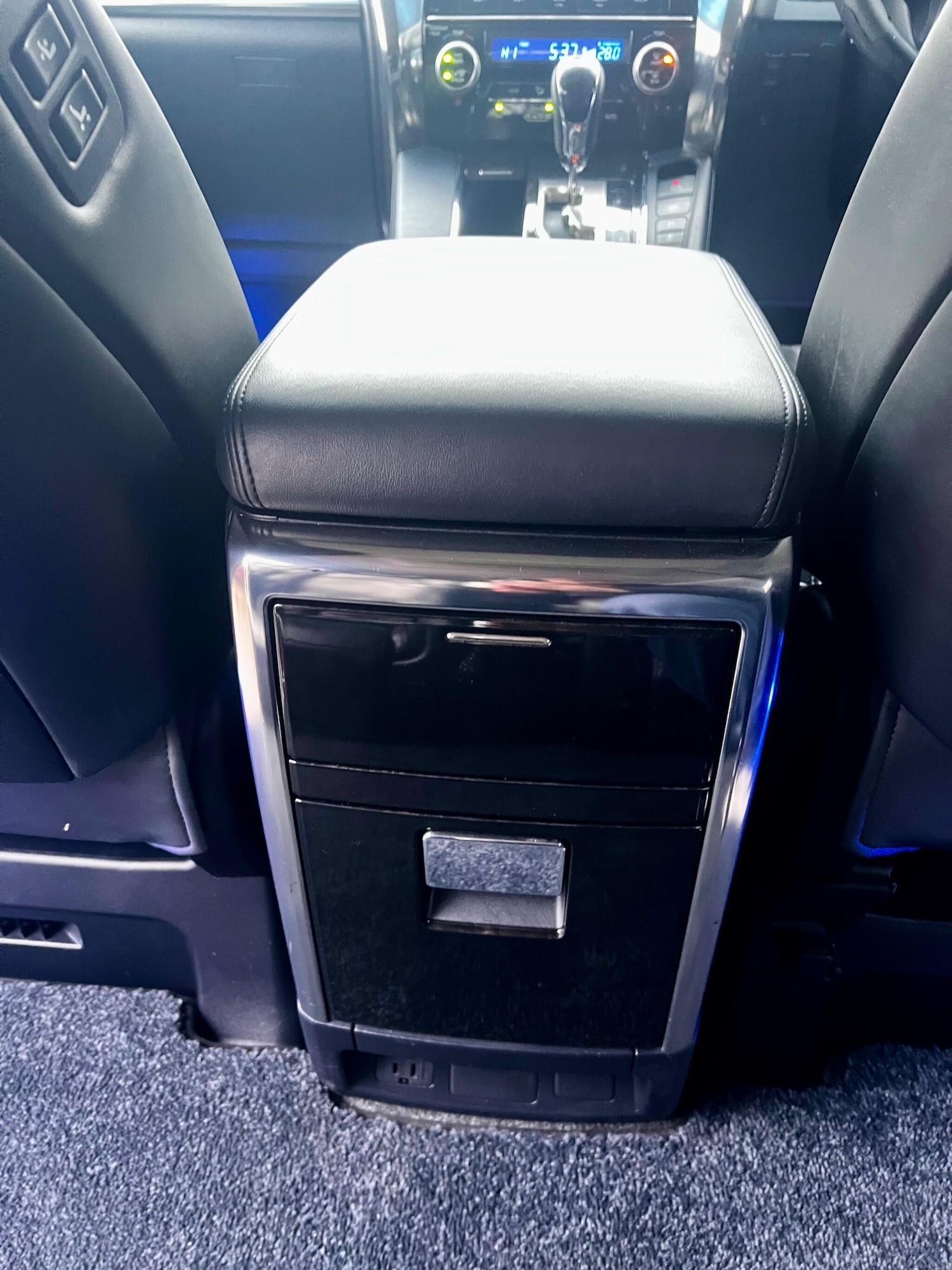 Used Toyota Vellfire 2026 for sale - 77612313: Photo 31