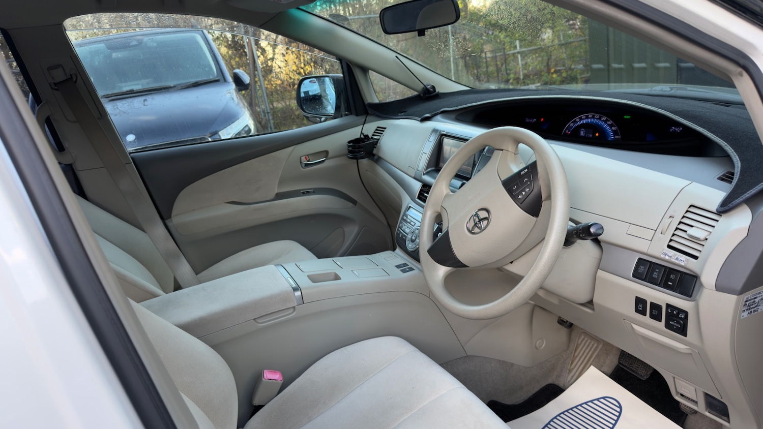 Used Toyota Estima 2025 for sale - 77984848: Photo 23