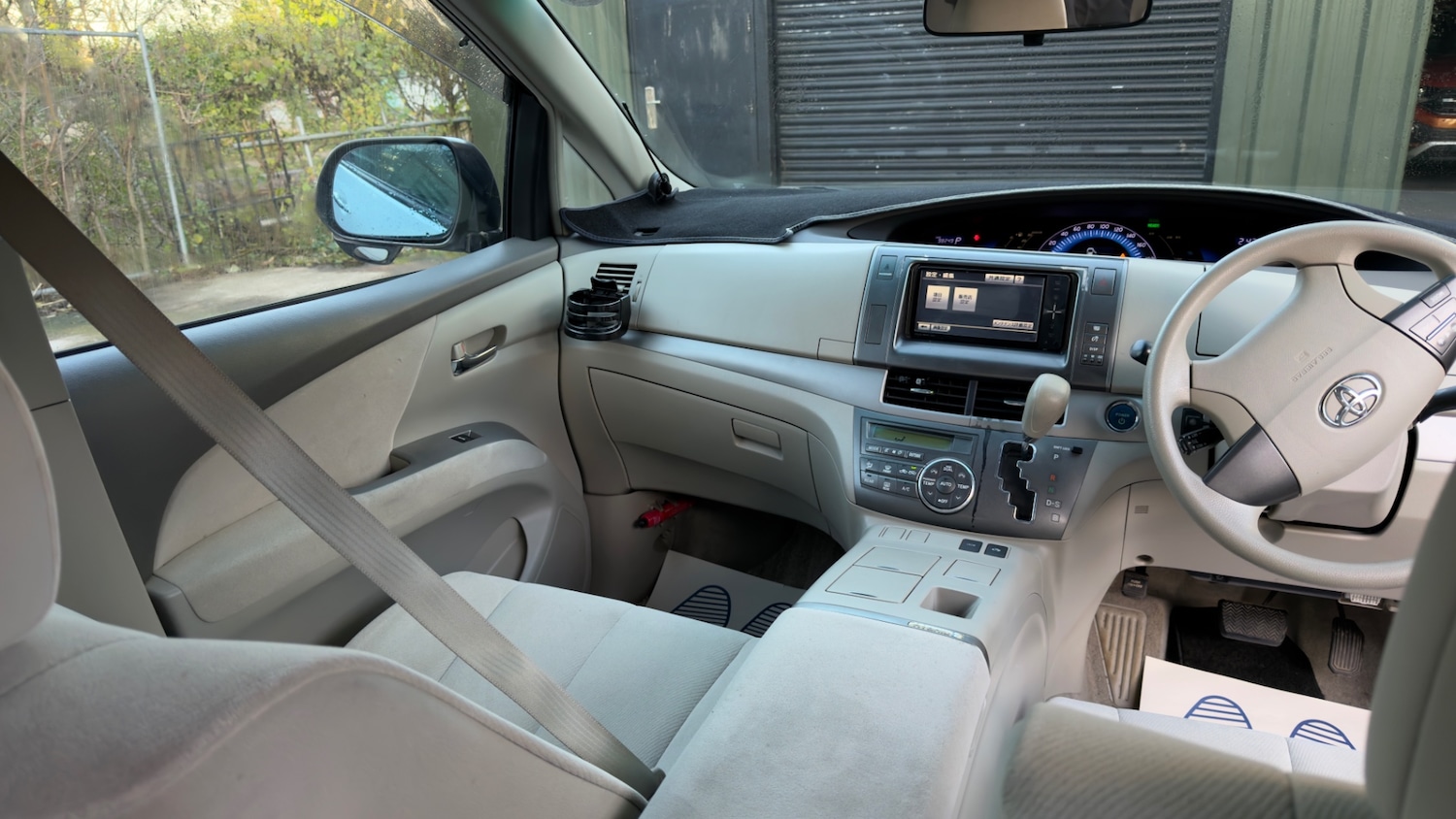 Used Toyota Estima 2025 for sale - 77984848: Photo 25