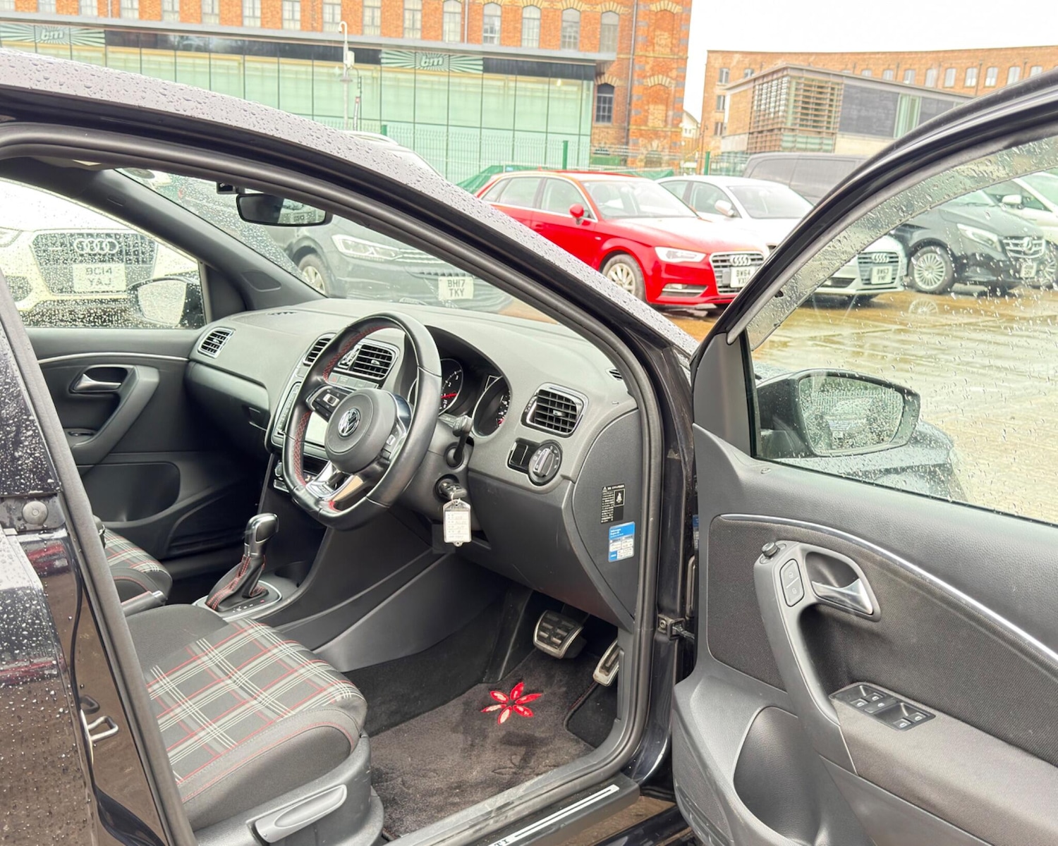 Used Volkswagen Polo for sale - 77586601: Photo 10