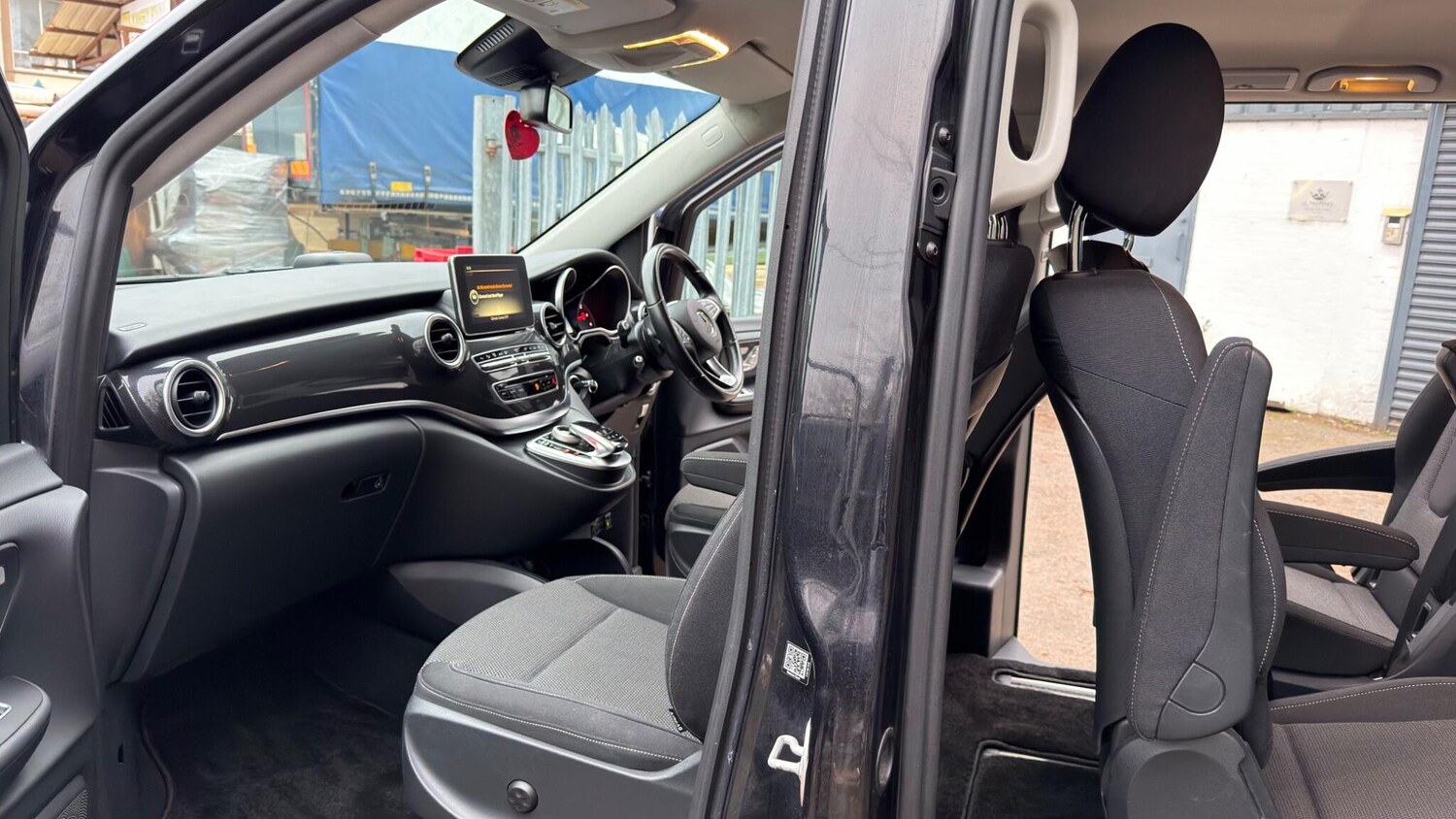 Used Mercedes-Benz Viano 2025 for sale - 77081761: Photo 32