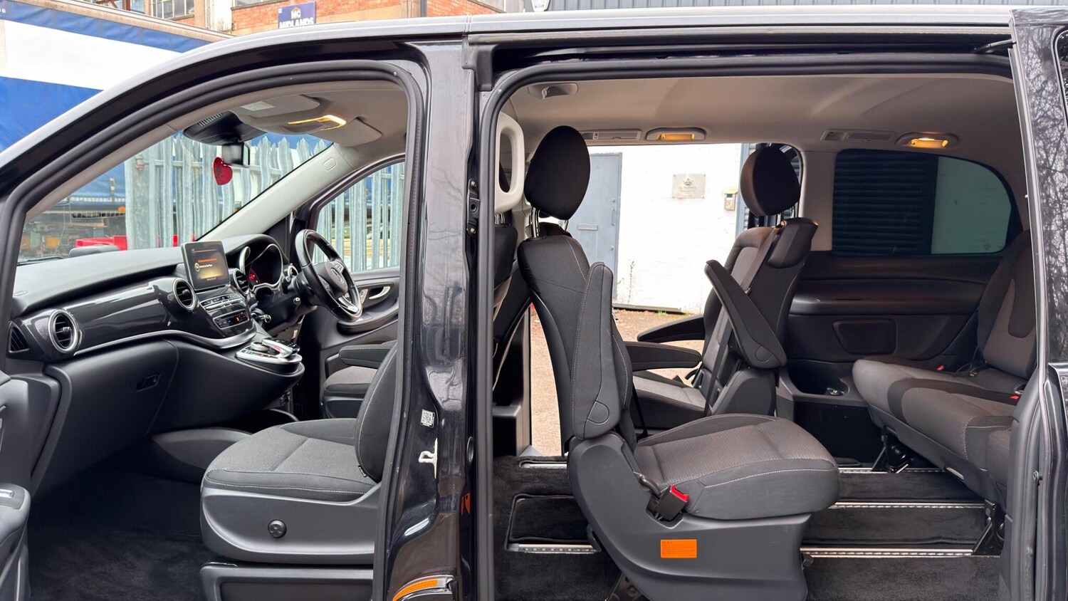 Used Mercedes-Benz Viano 2025 for sale - 77081761: Photo 33