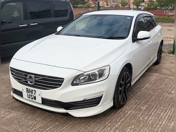 Used Volvo V60 2017 for sale - 78523441: Photo