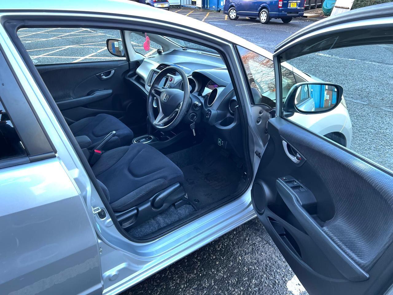 Used Honda Fit for sale - 77237784: Photo 10