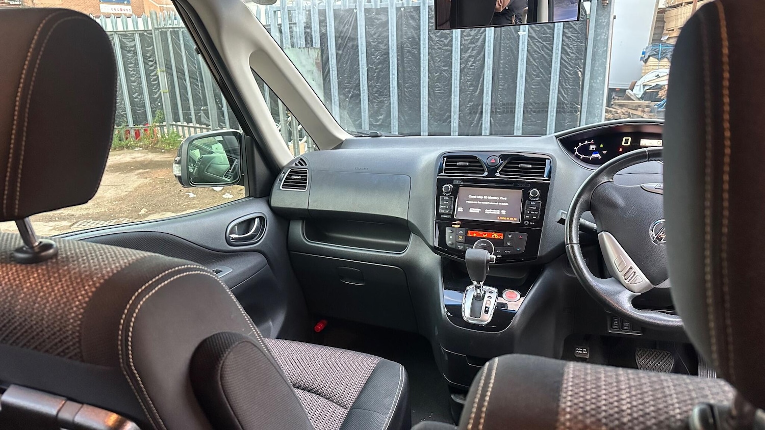 Used Nissan Serena 2025 for sale - 76969792: Photo 10