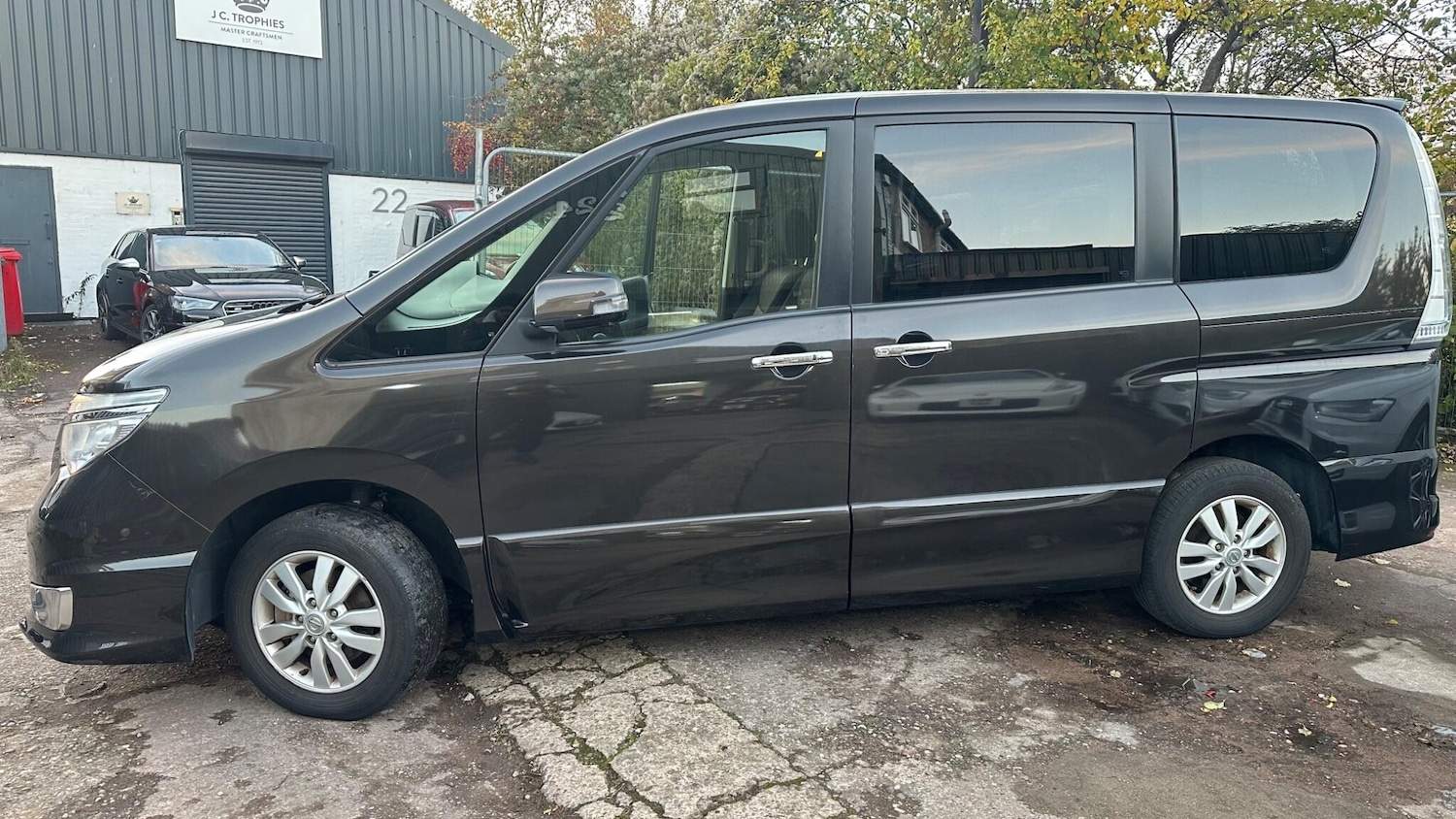 Used Nissan Serena 2025 for sale - 76969792: Photo 4