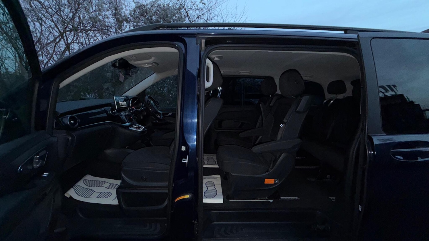 Used Nissan Serena 2025 for sale - 76969792: Photo 42