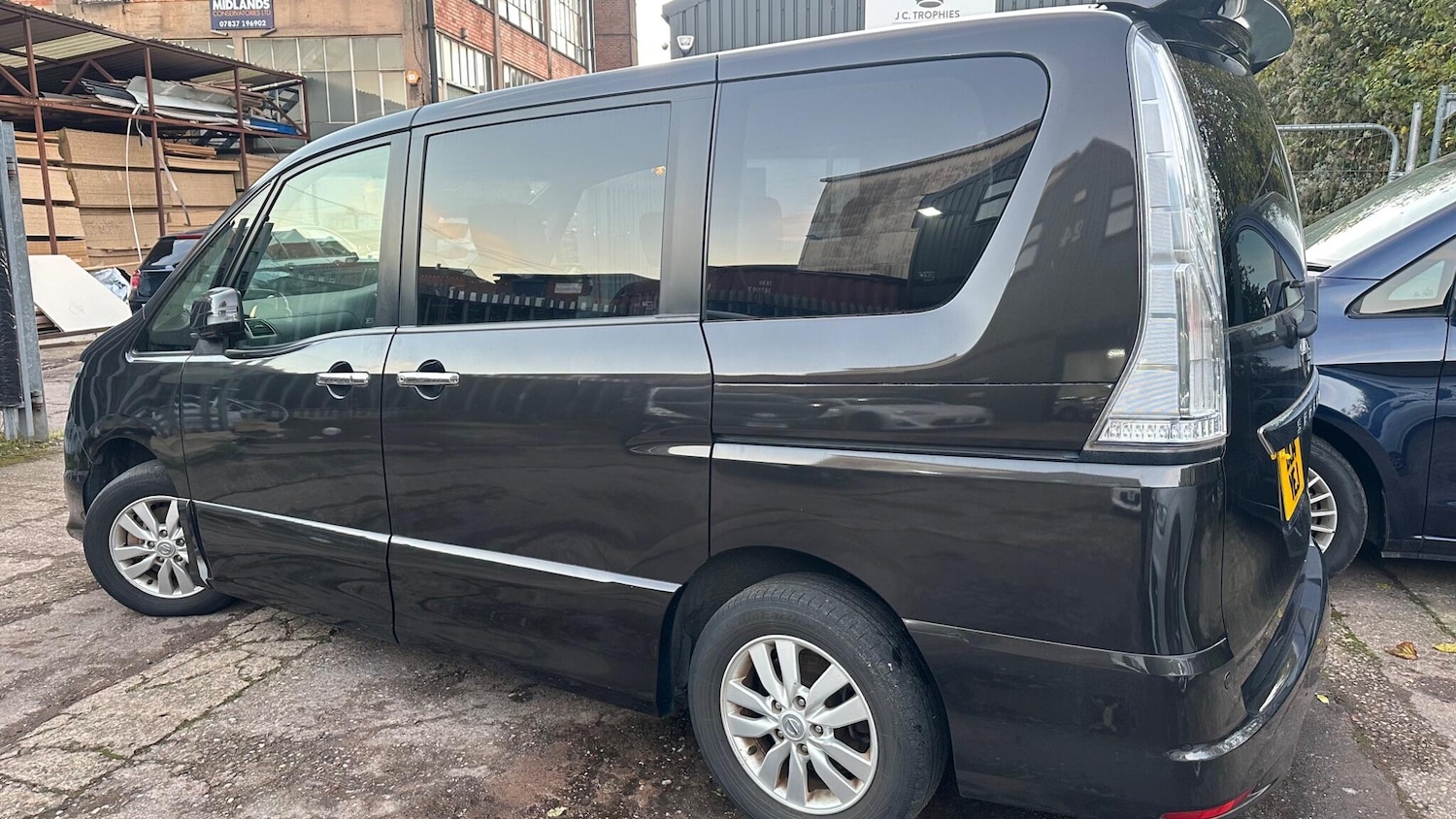 Used Nissan Serena 2025 for sale - 76969792: Photo 43