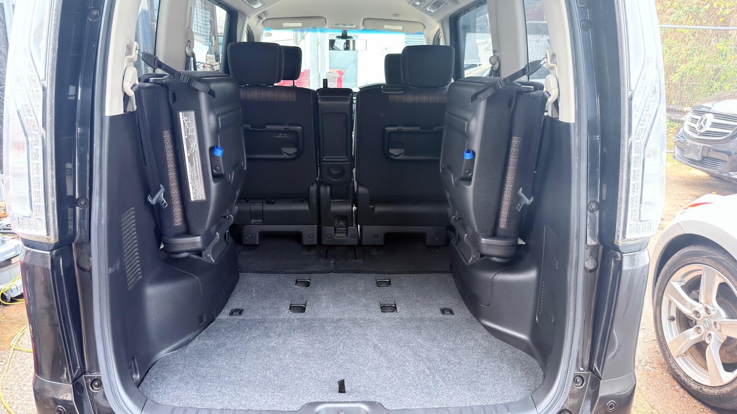 Used Nissan Serena 2025 for sale - 76969792: Photo 44